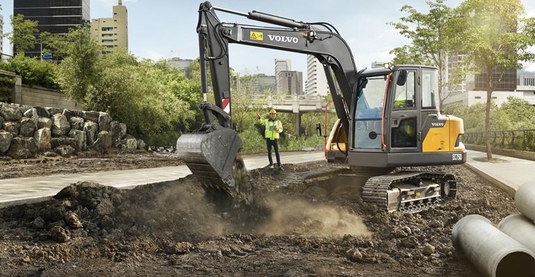 راه اندازی Volvo EC75D در بازارهای آفریقا و خاورمیانه