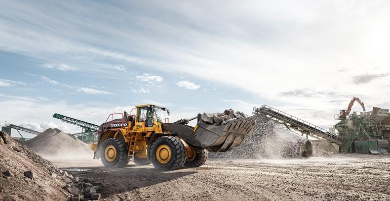 READY FOR ACTION: THE NEW AND IMPROVED HEAVY-DUTY VOLVO L350H